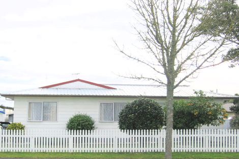 Photo of property in 109 Oakfield Crescent, Pukete, Hamilton, 3200