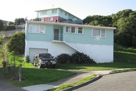 Photo of property in 15 Hollow Close, Titahi Bay, Porirua, 5022