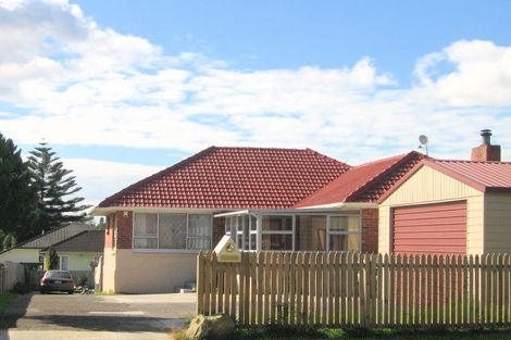 Photo of property in 2/3 Trimmer Terrace, Papatoetoe, Auckland, 2025
