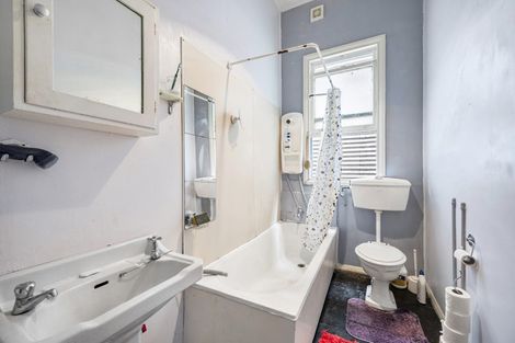 Photo of property in 10 Salisbury Terrace, Mount Cook, Wellington, 6021