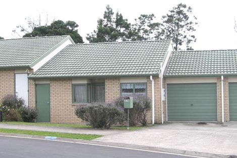 Photo of property in 4/26 Charlenne Close, Ranui, Auckland, 0612