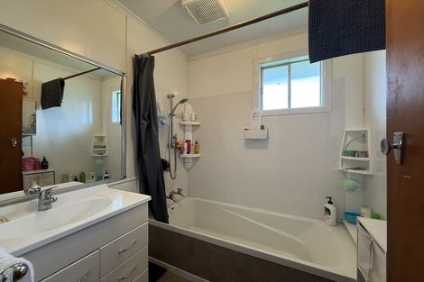 Photo of property in 10 Kentucky Street, Totara Park, Upper Hutt, 5018