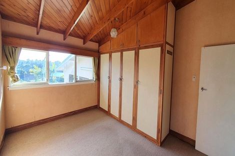 Photo of property in 57 Ocean View Road, Hillcrest, Auckland, 0627