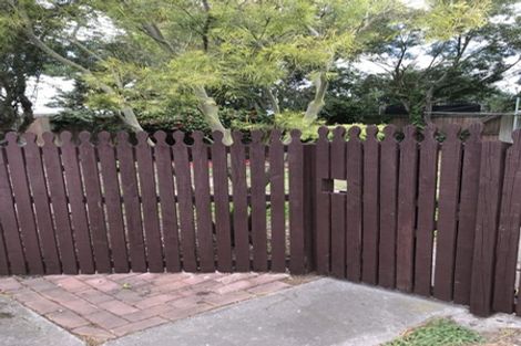 Photo of property in 2/3 Binstead Place, Avondale, Christchurch, 8061