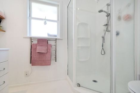 Photo of property in 1/13 Otakau Road, Milford, Auckland, 0620