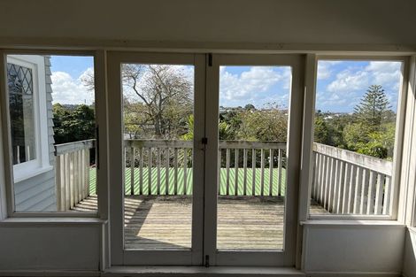 Photo of property in 5 Zion Road, Birkenhead, Auckland, 0626