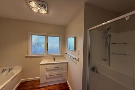 Photo of property in 25 Lothian Street, Ilam, Christchurch, 8041