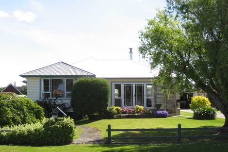 Photo of property in 140 Russell Street, Westport, 7825