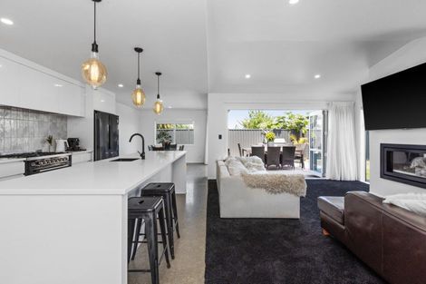 Photo of property in 1417a Woodstock Avenue, Mayfair, Hastings, 4122