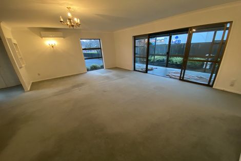 Photo of property in 1/4 Shakespeare Road, Milford, Auckland, 0620