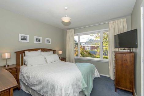 Photo of property in 17 Stanbury Avenue, Somerfield, Christchurch, 8024