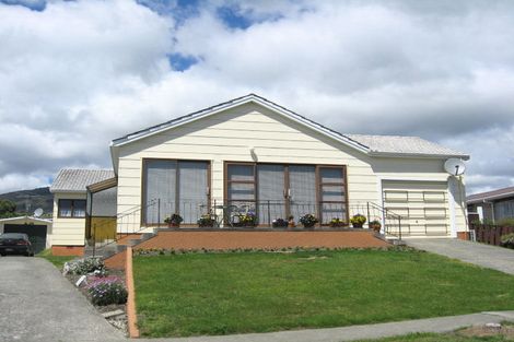 Photo of property in 2/64 Fergusson Street, Stoke, Nelson, 7011