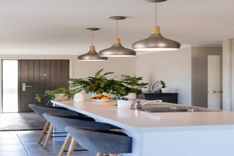 Photo of property in 63 Bert Wall Drive, Omokoroa, 3114