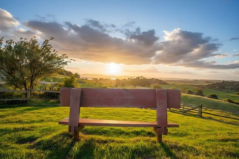 Photo of property in 2217b South Head Road, South Head, Helensville, 0874
