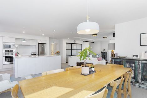 Photo of property in Vivaldi Apartments, 2/48 Marine Parade, Mount Maunganui, 3116