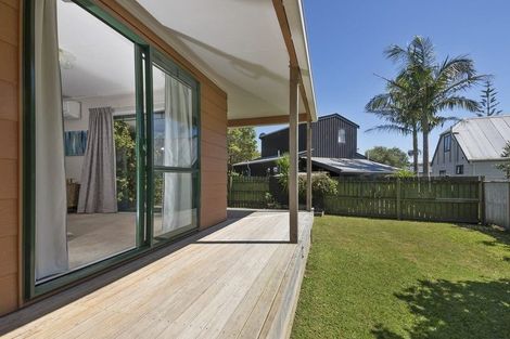 Photo of property in 9c John F Kennedy Place, Glen Eden, Auckland, 0602