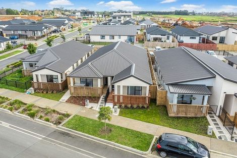 Photo of property in 15a Tributary Parade, Karaka, Papakura, 2113