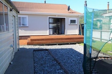 Photo of property in 30 Marlborough Street, Greymouth, 7805