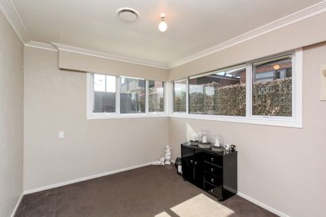 Photo of property in 423 Devon Street East, Strandon, New Plymouth, 4312