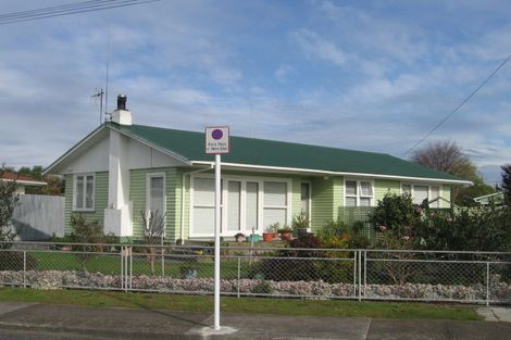 Photo of property in 107 Conway Street, Mayfair, Hastings, 4122