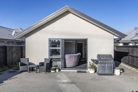 Photo of property in 10 Helmore Street, Rangiora, 7400