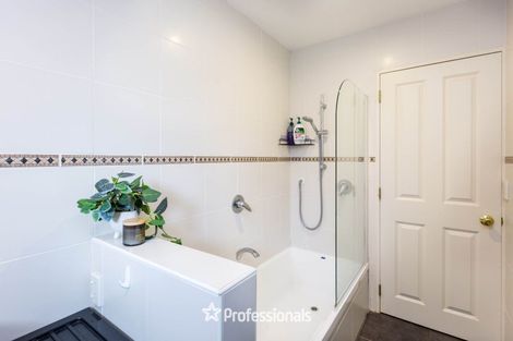 Photo of property in 2a Redwood Street, Elderslea, Upper Hutt, 5018