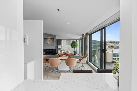 Photo of property in Bay Point Apartments, 6b/172 Oriental Parade, Oriental Bay, Wellington, 6011