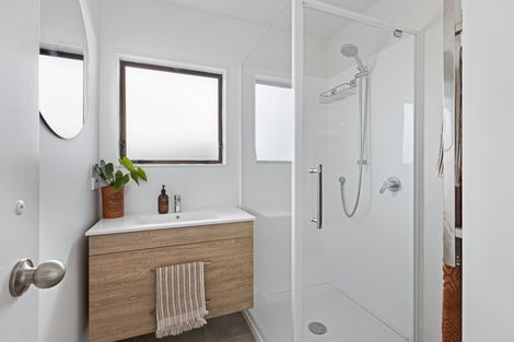 Photo of property in 1/13 Matipo Road, Te Atatu Peninsula, Auckland, 0610