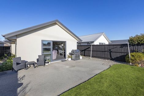 Photo of property in 10 Helmore Street, Rangiora, 7400