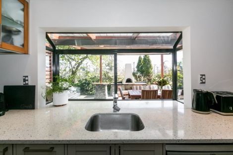 Photo of property in 32 Miller Road, Havelock North, 4130