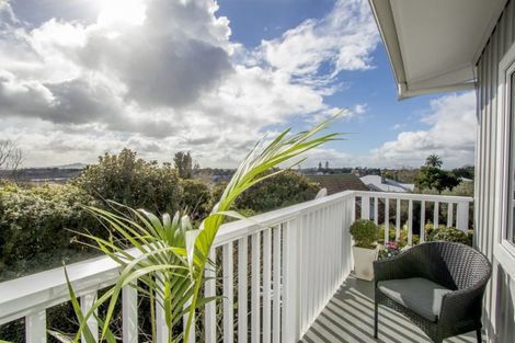 Photo of property in 4/5 Orakei Road, Remuera, Auckland, 1050