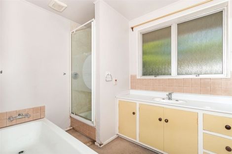 Photo of property in 9a Kirkdale Place, Avonhead, Christchurch, 8042