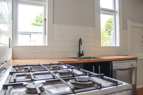 Photo of property in 47 Tuhikaramea Road, Dinsdale, Hamilton, 3204