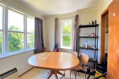 Photo of property in 17 William Souter Street, Forrest Hill, Auckland, 0620