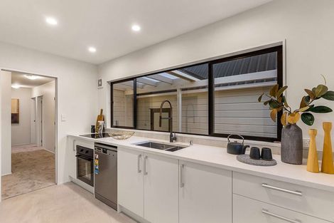 Photo of property in 2/30 Tristram Avenue, Forrest Hill, Auckland, 0620