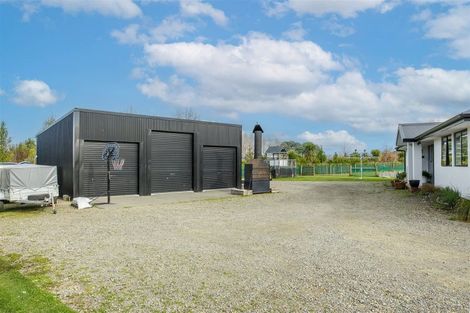 Photo of property in 32 Northside Drive, Waikuku, Rangiora, 7473