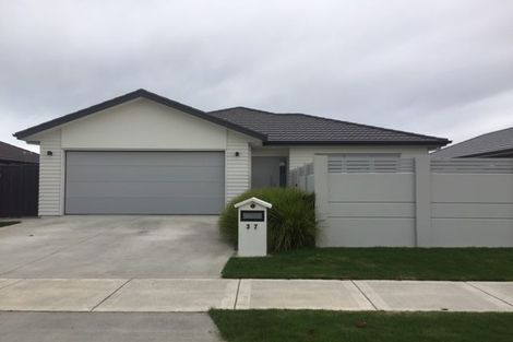 Photo of property in 37 Waimakariri Drive, Te Awa, Napier, 4110