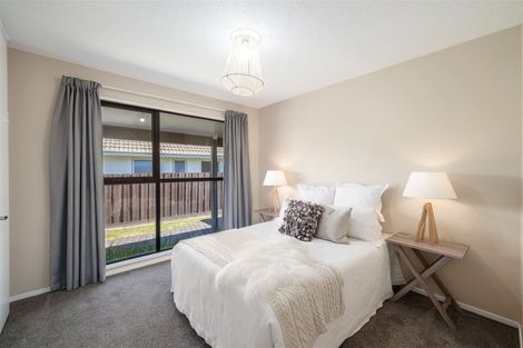 Photo of property in 20 Sawtell Place, Northcote, Christchurch, 8052