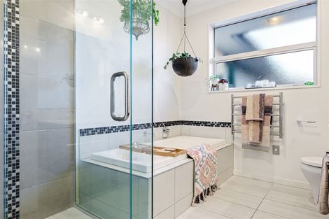 Photo of property in 11 Murfitt Street, Pegasus, 7612