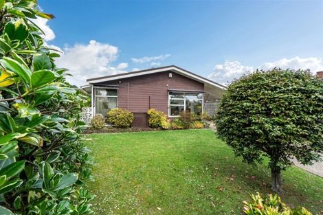 Photo of property in 9 Catalina Crescent, Forrest Hill, Auckland, 0620