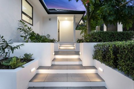 Photo of property in 35 Palmer Crescent, Mission Bay, Auckland, 1071