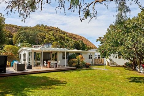 Photo of property in 1 Kotuku Road, South Bay, Kaikoura, 7300