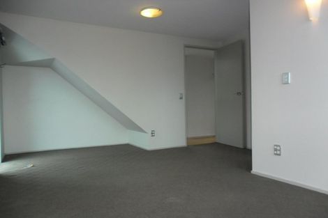 Photo of property in 1a The Crescent, Roseneath, Wellington, 6011