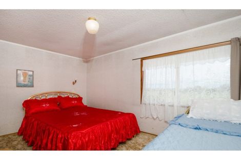 Photo of property in 46 Matuhi Rise, Henderson, Auckland, 0612