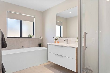 Photo of property in 8 Rosewood Drive, Amberley, 7410