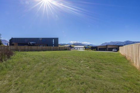 Photo of property in 16 Robrosa Street, Wanaka, 9305