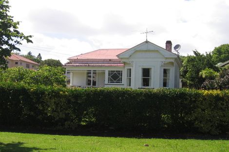 Photo of property in 14b Karetu Road, Greenlane, Auckland, 1051