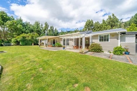 Photo of property in 1423 Akatarawa Road, Akatarawa Valley, Upper Hutt, 5372