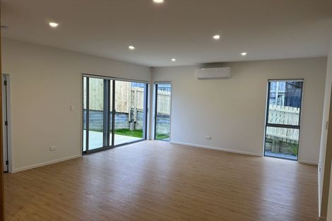 Photo of property in 11 Mata Road, Massey, Auckland, 0614