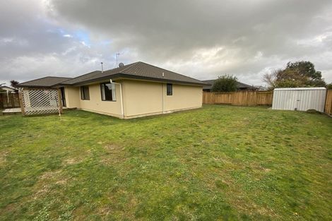 Photo of property in 8 Boston Parade, Kelvin Grove, Palmerston North, 4414
